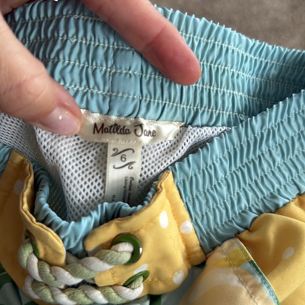 Matilda Jane Lemon Print boys swim trunks. Size 6 - Picture 3 of 3